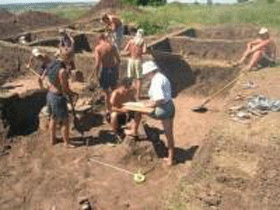საქართველოში 3-მეტრიანი ადამიანების სამარხები აღმოაჩინეს